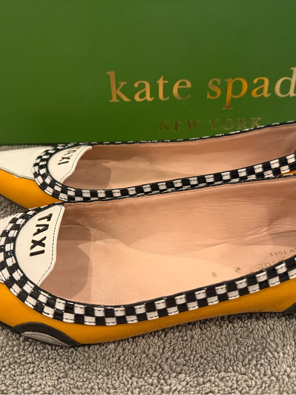 kate spade Yellow, White & Black 'TAXI' Pointed Toe Flats - Picture 2 of 3